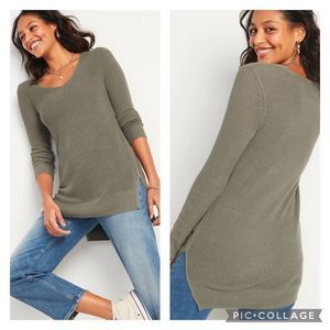 Old Navy v neck textured olive green knit sweater tunic